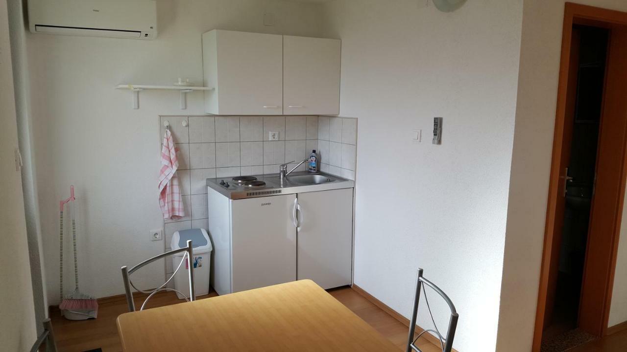 Apartmani M&M ビオグラード・ナ・モル エクステリア 写真